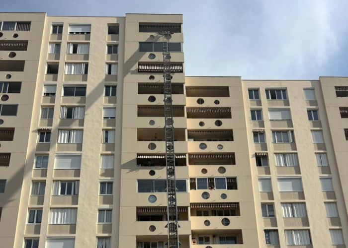 monte-meubles tracté